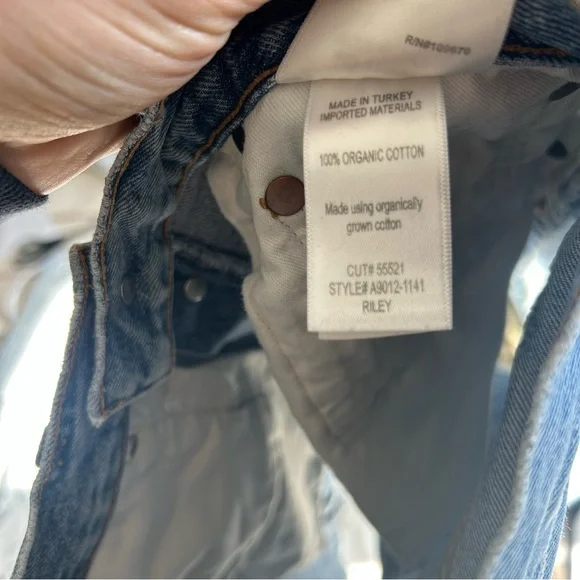 Agolde Riley Shorts Size 25 - Picture 7 of 12